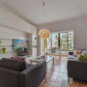 Near The Ocean And Sun Terrace Apartment Playa de las Americas (Tenerife)